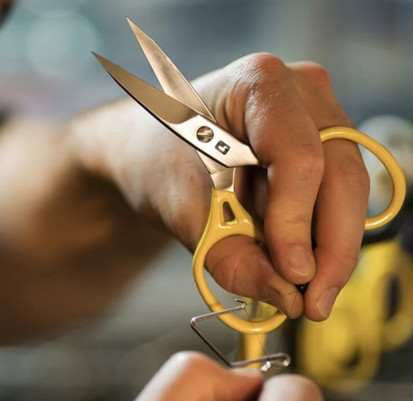 Loon Ergo Prime Fly Tying Scissors Action